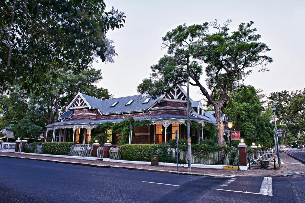 Roosenwijn Guest house Stellenbosch